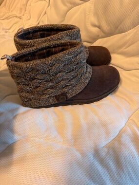 Mukluk Cozy Knit Cuff Ankle Boots - Brown